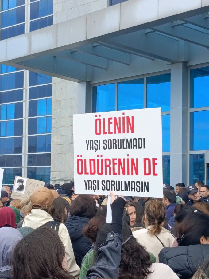 Katil katildir yaşı başı olmaz... En ağır cezayı alsınlar 

#AhmetMinguzziEmsalOlsun