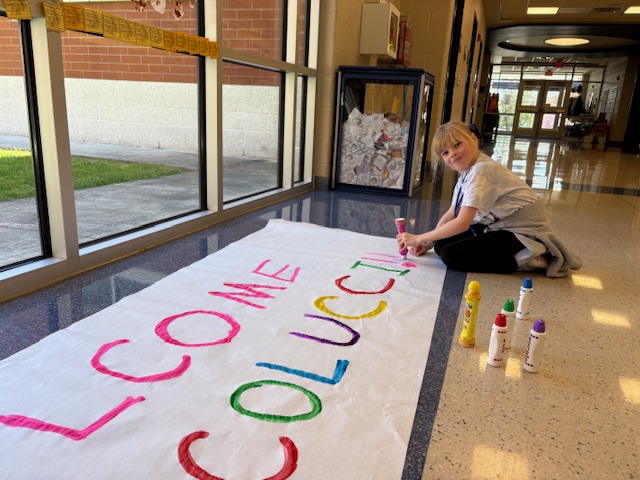 CampHillSD's tweet photo. Congratulations to Eleanor Shea! She was Principal for a Day at Eisenhower Elementary! She had a GREAT but BUSY day as our principals do--from classroom observations, giving a new student/parent tour, announcing IKE's Golden Tickets &amp; having a "working" lunch! 

She is LionPRIDE https://t.co/mn8edrGDGO