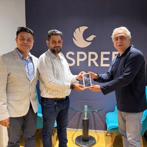 Adani_One's tweet photo. The joy and surprise on our winners' faces are priceless as we reveal the winners of our Duty Free Shop&Win contest.🤩Swipe through our photo collection to feel the excitement and see the gleaming eyes.A big congratulations to all the winners!
#DutyFree #ShopNWin #16Pro #PROsper https://t.co/sky0EfBSpj