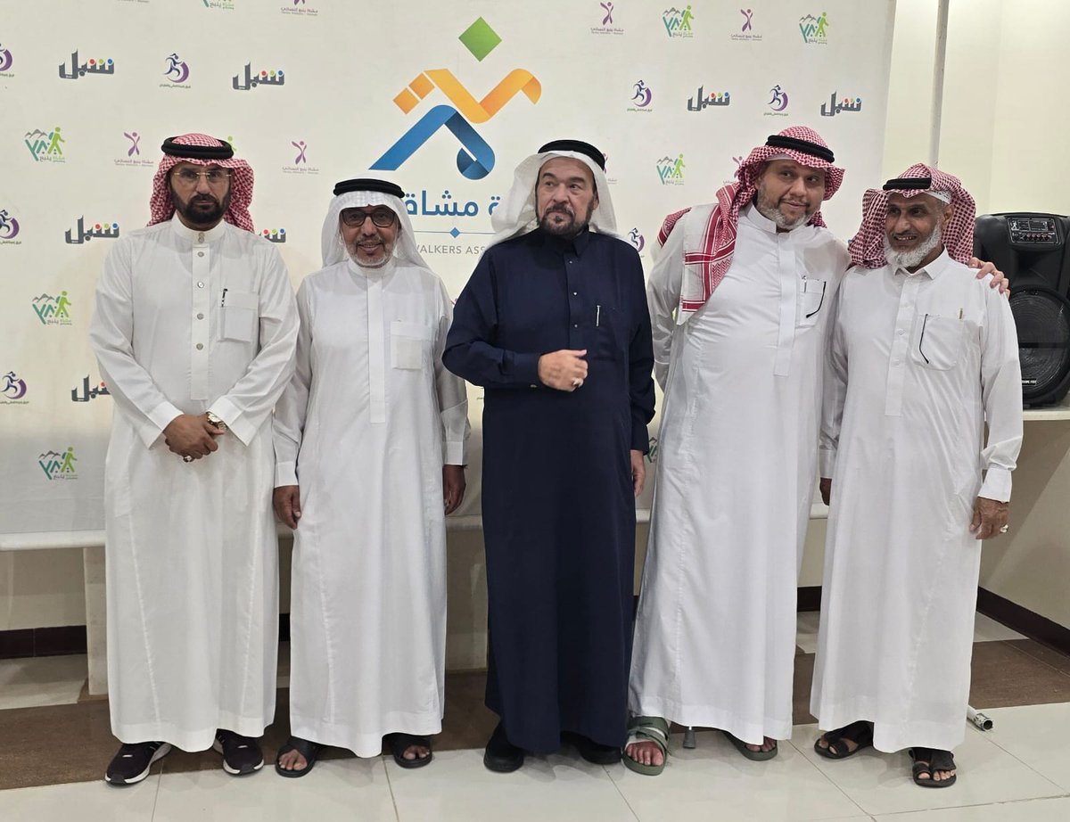 MushatYanbu's tweet photo. أقام فريق #مشاة_وهايكنج_ينبع حفل معايدة #جمعية_مشاة_ينبع السنوي يوم الأربعاء 9 أبريل بمركز المودة بمشاركة ٨٠ عضوًا من اعضائه وفرق الجمعية وسط أجواء اخوية وضيافة من:شاي حرس،مقهى NRG وعشاء مميز مطبخ القمة ✨
وتم خلال الحفل تكريم نجوم #ينبع_تمشي٤ وتوزيع الجوائز 🏅🎁

 ✨عيدكم سعيد✨ https://t.co/zALZsjdxm9
