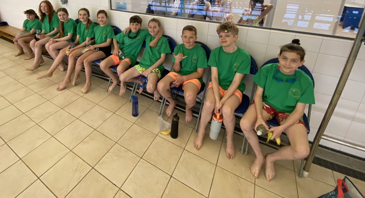 A massive well done to our gala team for today’s efforts! Tremendous resilience shown by the whole team, claiming a place in the Grand Final 🏊‍♀️ 🏊‍♂️ A special thank you to our wonderful PTFA for the poolside t-shirts! #WillowtownWayPE #WPShwb