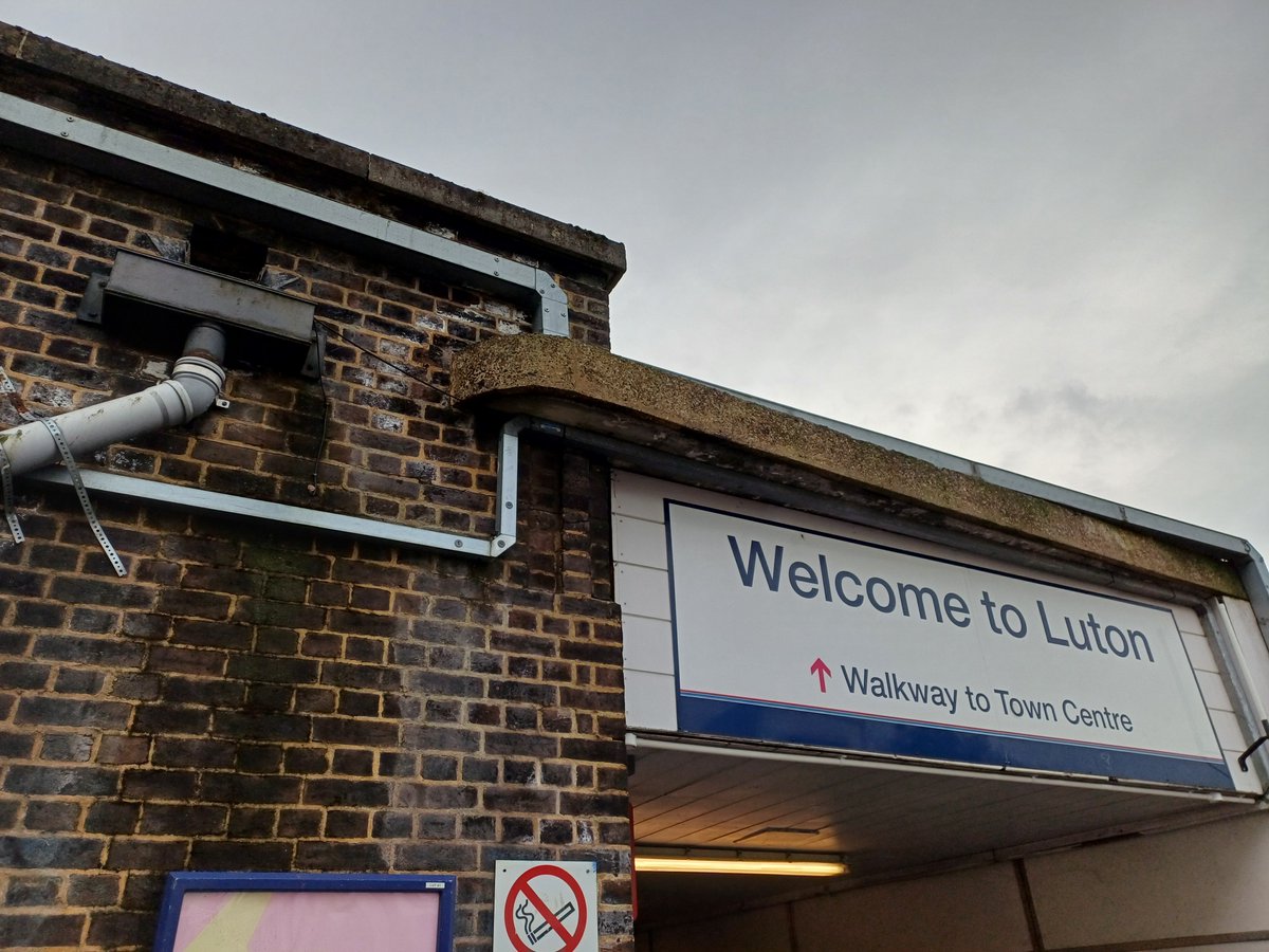 lutoncouncil's tweet photo. We won’t give up – the current state of Luton Station isn’t good enough and creates a horrible impression for visitors 😠

We’re calling on @networkrail to fully redevelop Luton Station and grant Leagrave Station step free access 🚆

Sign our petition 👉 https://t.co/BV3dA92SvL https://t.co/FNmGlUq6D8