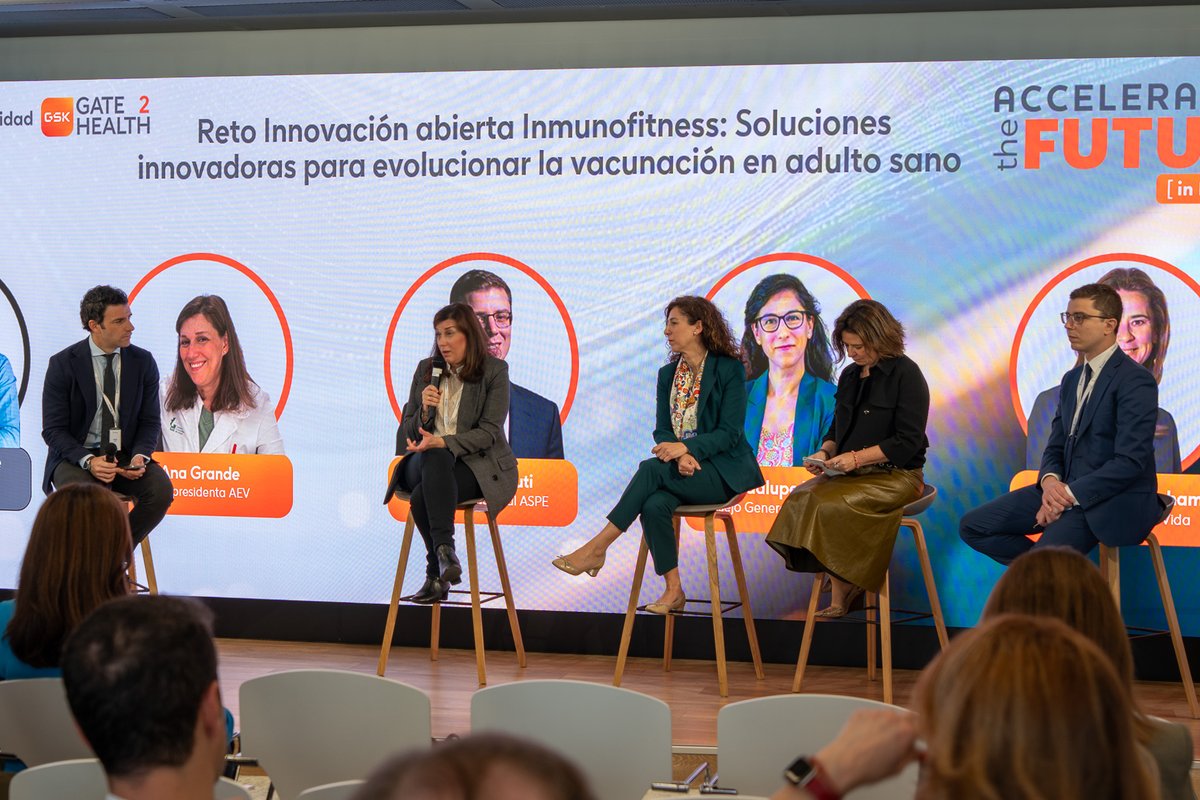 AEV_Vacunas's tweet photo. 👉Hace unos días, @AEV_Vacunas participó en #GSKGate2Health, una iniciativa impulsada por @GSK de la que formamos parte, y que persigue transformar la salud a través de la innovación y la mejora de la calidad de vida de las personas.
Nuestra vicepresidenta 2ª, Ana Grande Tejada, estuvo presente en su lanzamiento📢