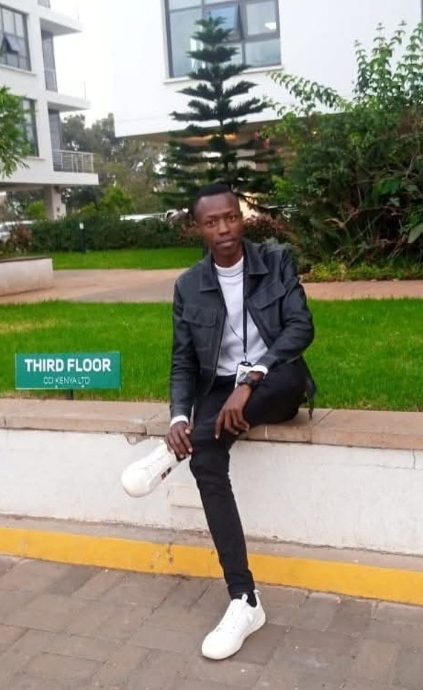 VihigaSnetwork's tweet photo. @VihigaSnetwork 
"Vihiga students network is an umbrella for all comrades, a house of inclusivity and a channel of collective bargain, we may be divided in opinion but united in vision and purpose.
We invite all comrades to board.
Vice president, @VihigaSnetwork https://t.co/lI29AqTDC5
