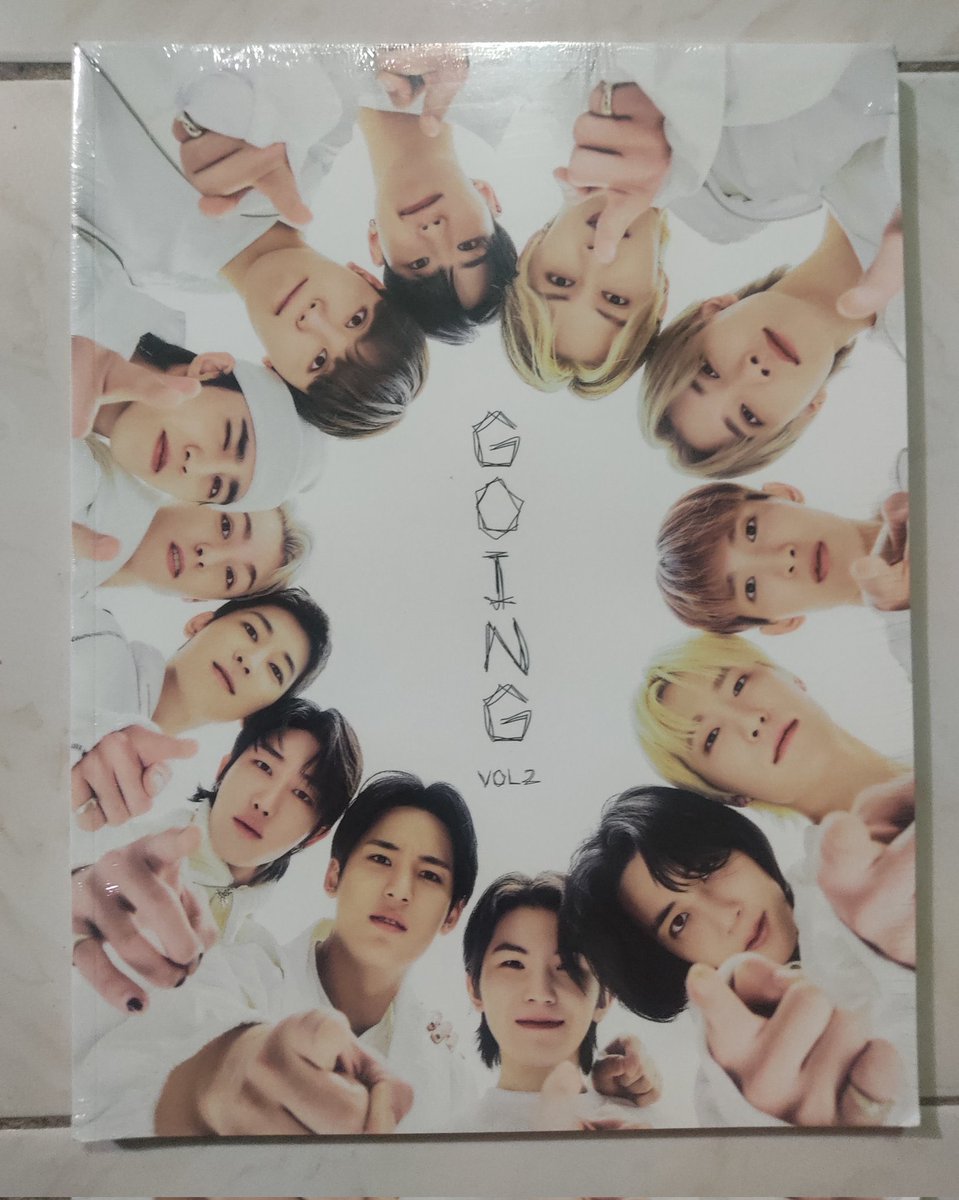 jypeach_22's tweet photo. WTS/LFB

SVT / Seventeen items

Follow to Japan Bongbongie shirt; fluffy bag - 1,500; 1,000; 2,300 set
GoSe magazine vol. 2 sealed (no pcs) - 400
Mingyu D’Icon Magazine complete set - 1,100
Mingyu Ode To You Japan uchiwa - 400

rfs: need space and funds

dm if interested! Thanks https://t.co/pDvzQw1BNx