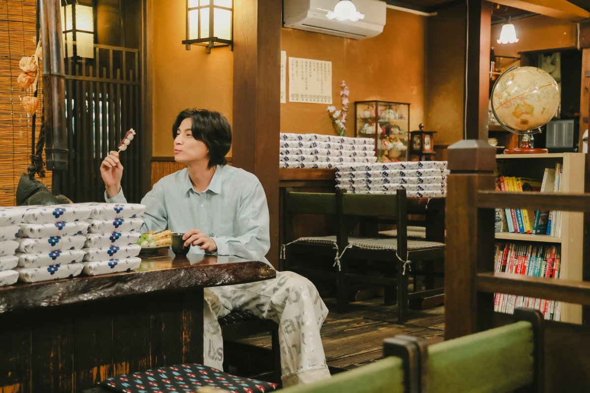 thetvjp's tweet photo. ガルフ“アティット”、
誘拐犯に間違われて困っているところを
瀧本美織“桜子”に助けられる
＜#トウキョウホリデイ＞

▼記事の続きはこちら
https://t.co/pBj7OBpxBH

#ガルフ・カナーウット #瀧本美織
@tokyoholiday_tx https://t.co/mFTqDeaqri