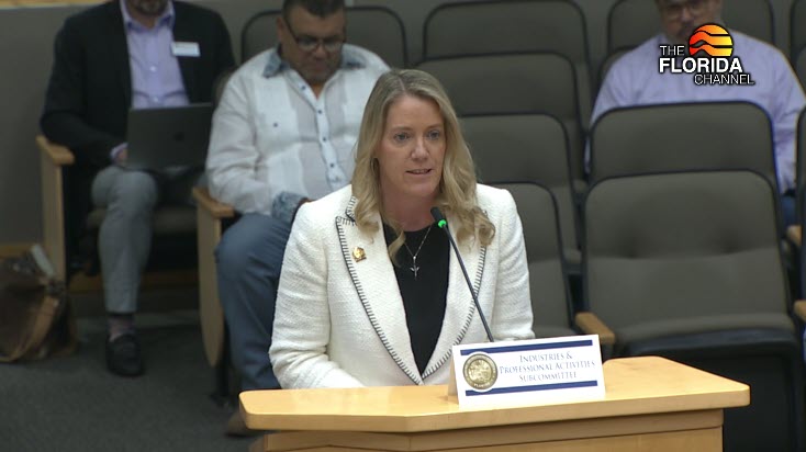 floridarealtors's tweet photo. Breaking News! 🚨 On Wednesday, a Florida House committee advanced HB 1461, which eliminates nearly all regulatory boards and commissions under @FloridaDBPR, including the Florida Real Estate Commission. See how we're responding to this emerging issue: https://t.co/WaGSBGA09p https://t.co/XqtwLM4TJA