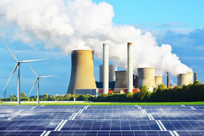 AwasthiAwanishK's tweet photo. #UttarPradesh is advancing its clean energy initiatives through significant investments in compressed biogas (CBG), #biocoal, and #biodiesel. Following the UPGIS 2023 event, @_InvestUP secured proposals amounting to โน7,135 crore, with 62 investors obtaining state-level approvals totaling โน2,676 crore. Prominent companies such as @RIL_Updates, @IndianOilcl, and Adani Total Energies are setting up CBG facilities in various districts. With ambitious goals of producing 1,000 TPD of CBG, 4,000 TPD of biocoal, and 2,000 KLD of biodiesel within two years.
#NayeBharatKaNayaUP #BioFuel #GreenEnergy #AwanishKAwasthi