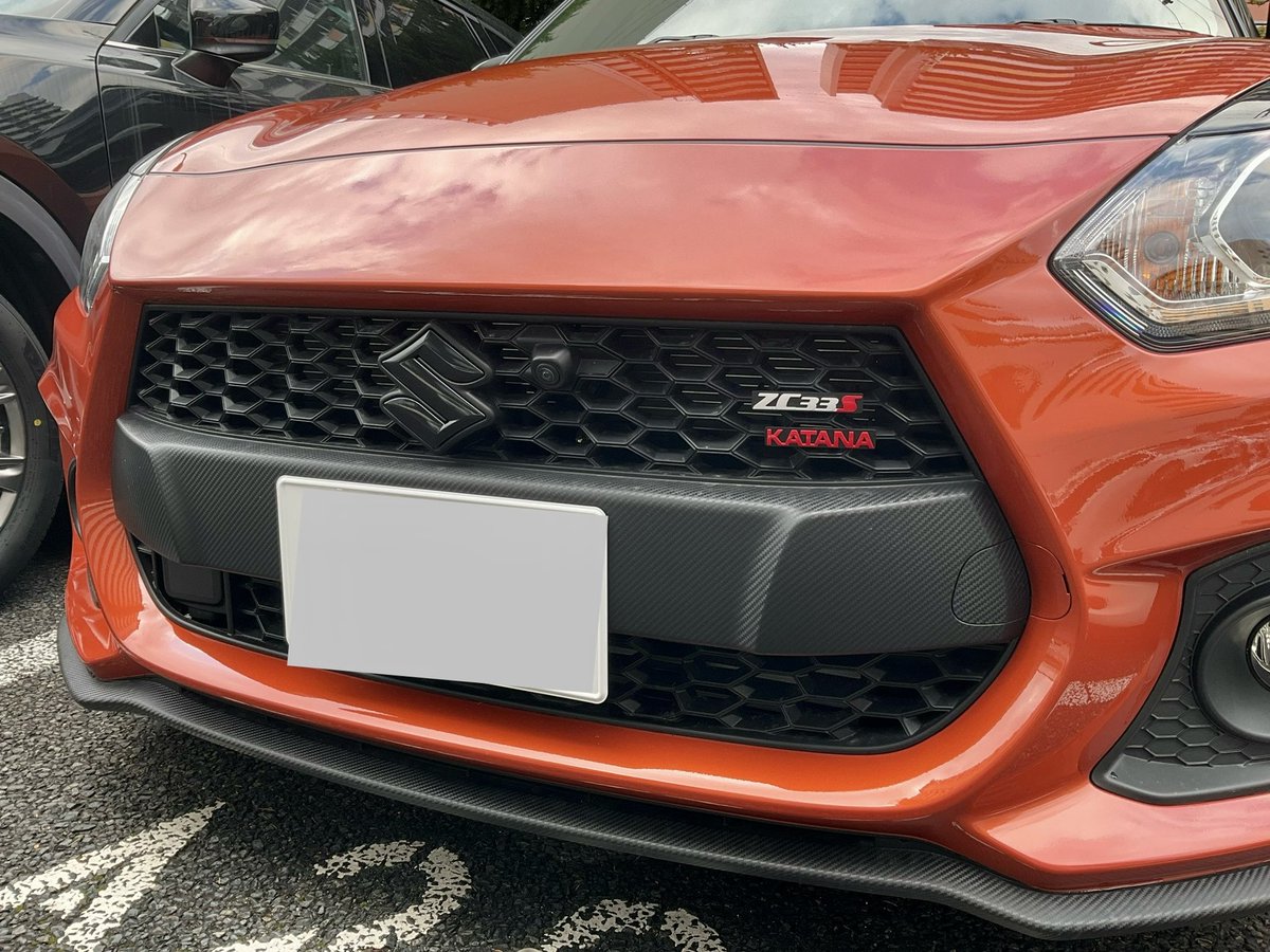 AutopartsKylyn's tweet photo. フロントグリルエンブレム　追加
#zc33s #swiftsport #スイフトスポーツ https://t.co/8etBxwjDmO