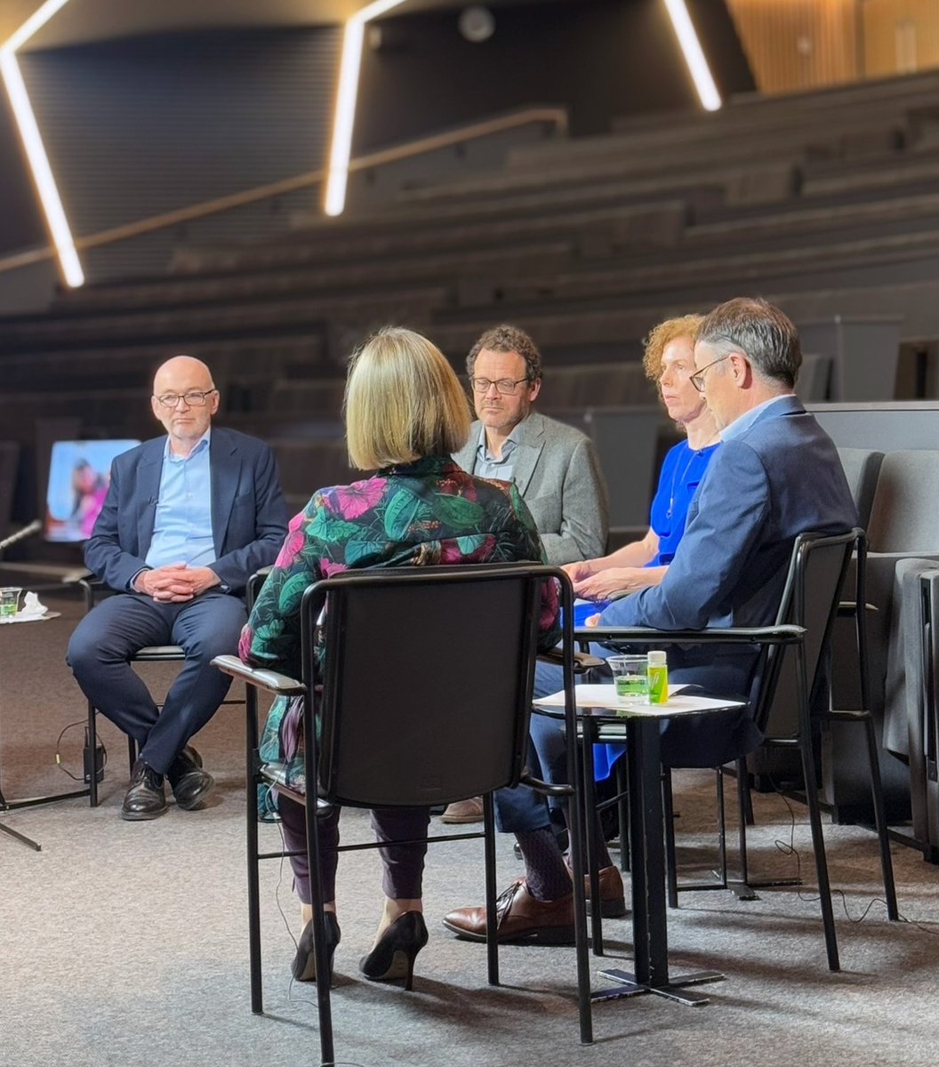 A behind-the-scenes shot from filming the next episode in the RCSI MyHealth series, The Changing Landscape of Diabetes: Prevention, Treatment and Supports, which will be made available on 29 April on YouTube&amp; on podcast.

<a href="/RCSI_Irl/">RCSI</a> <a href="/Diabetes_ie/">Diabetes Ireland</a> 

rcsi.com/dublin/news-an…