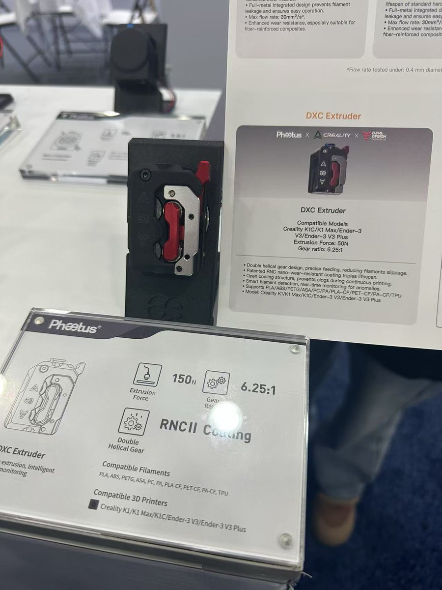 D3vil Design tweet media