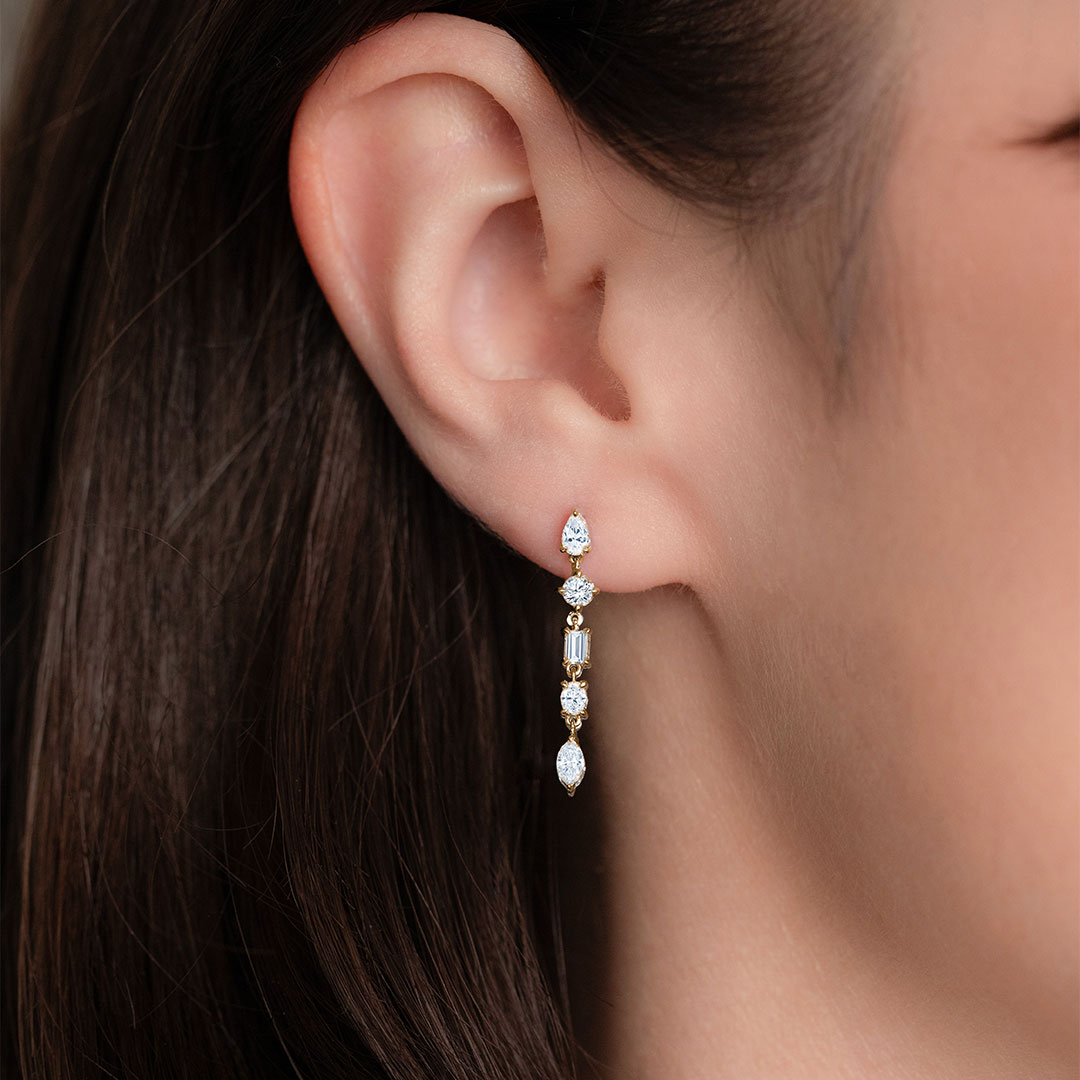 Ashi_Diamonds's tweet photo. Drip in diamonds, darling ๐ซ
#DiamondDrip #GoldGlam #ElegantEarrings #DaintyJewelry #StatementStyle #JewelryAddict #LuxeLooks #ShineEveryday https://t.co/xlVBONbF06