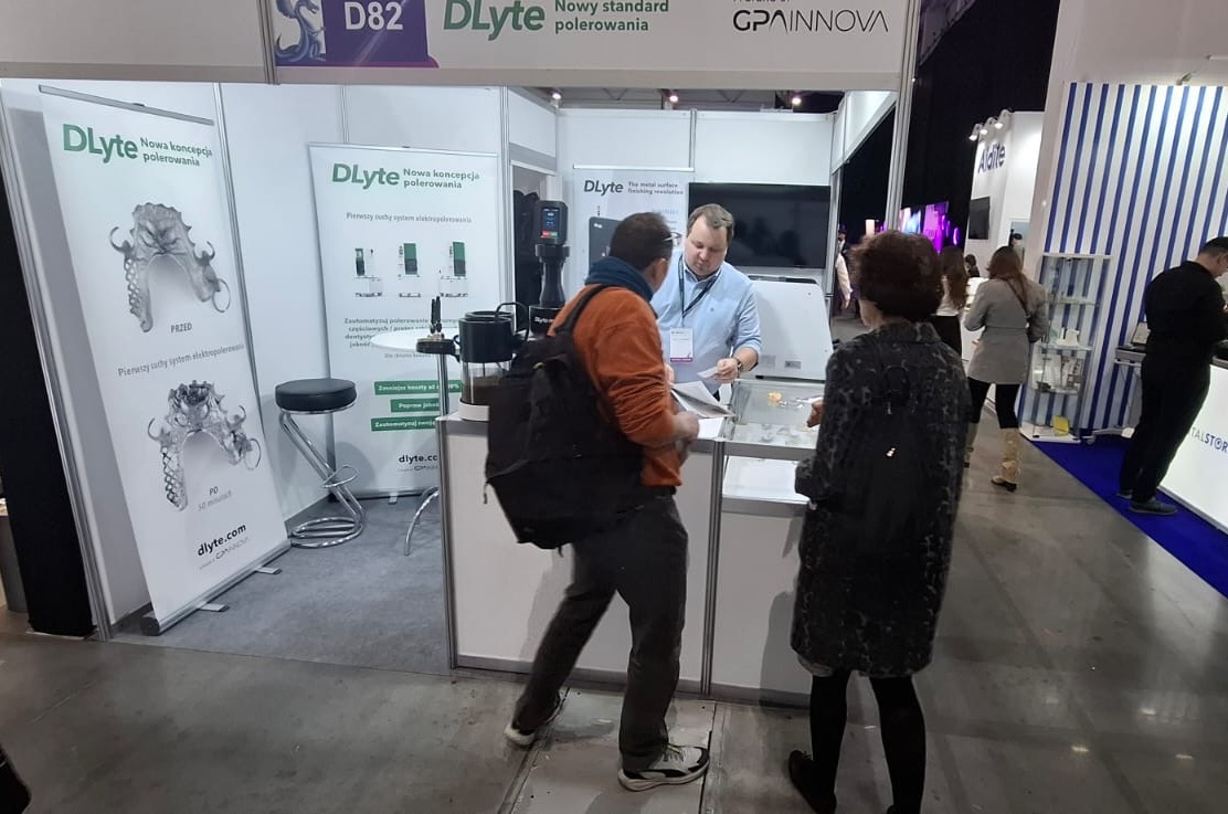 Gpainnova's tweet photo. 🏁#GPAINNOVA is at #KrakDent2025 in #Krakow, #Poland (Apr 10–12)! 🦷 

📍Visit us at booth D82 and discover our #DLyte #DryElectropolishing solutions to automate #polishing in dental labs. 

Boost your productivity with #DryLyte! ✨

 #KrakDent #polish #electropolishing #RPDs https://t.co/HVywVP0qU4
