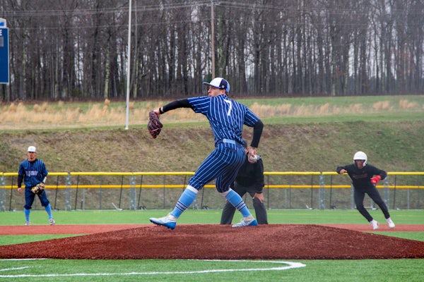 GarrettLakers's tweet photo. GC's baseball team achieved a sweep against the visiting Community College of Allegheny County-South, winning 13-3 and 6-3 on Monday afternoon. This victory allowed them to tie for first place in the NJCAA Division II Region 20’s West Division.

Read more: https://t.co/ybAXqhKdZi https://t.co/upRL9H2NWq
