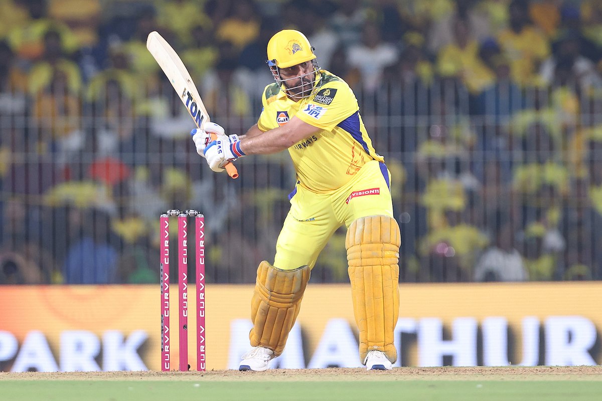 AnytimeFilmy's tweet photo. BREAKING NEWS 🤯:  Ruturaj Gaikwad has been ruled out of the IPL due to an elbow fracture 

MS Dhoni will be the captain of CSK for the rest of the IPL matches

#IPL2025 #MSDhoni #CSK #IPL https://t.co/aZa1djTWiq