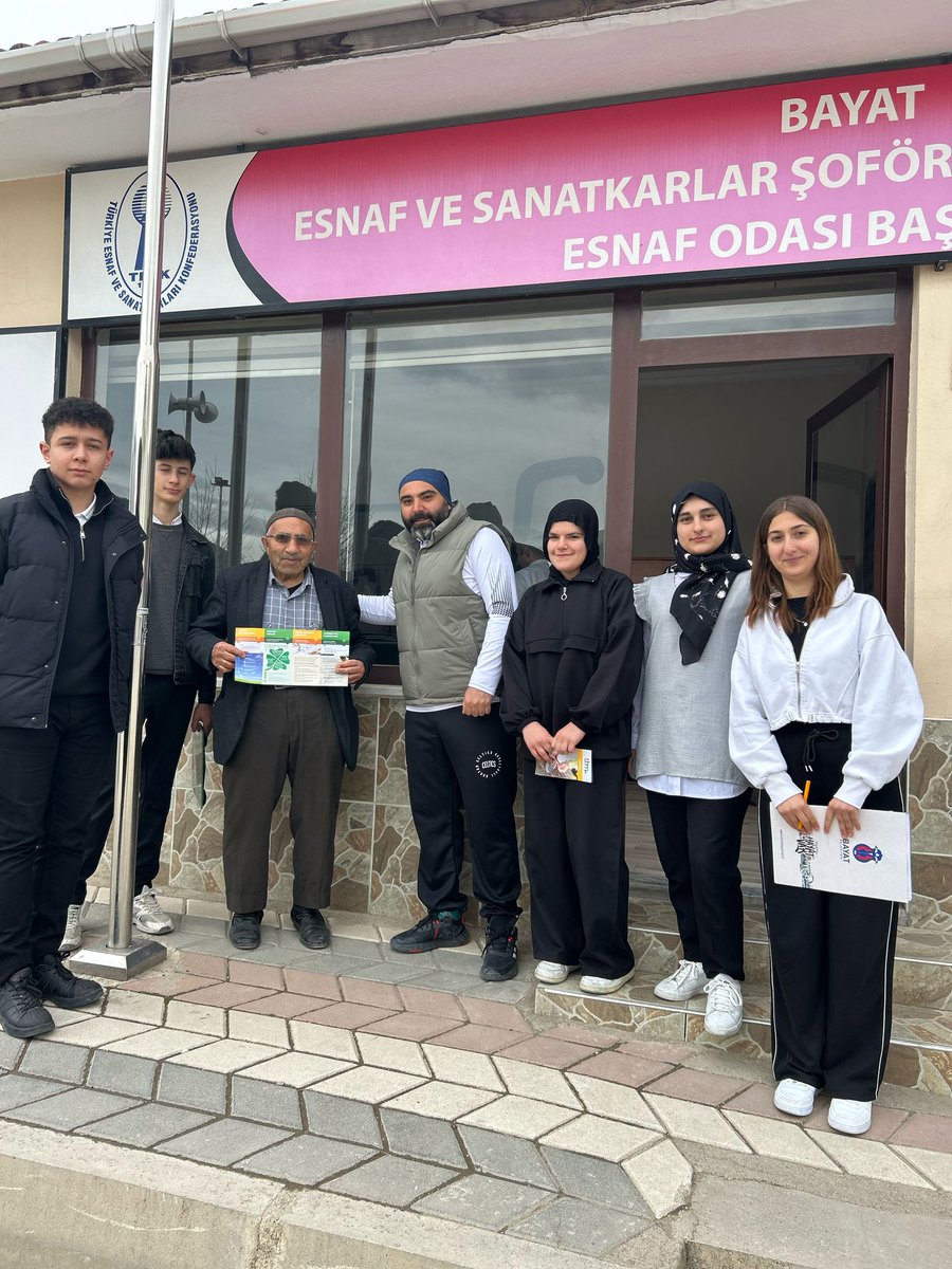 corumisgb's tweet photo. Bayat Mesleki ve Teknik Anadolu Lisesi öğrencileri VKİ ölçümleri ve yaptıkları bilgilendirmeler ile farkındalık oluşturdular. @tcmeb @Yusuf__Tekin @meb_dhgm @omurfatih @mebisgb @ozkan_meb @Corum19MEM @CemilCaglar60 https://t.co/fNgQgyNlzd