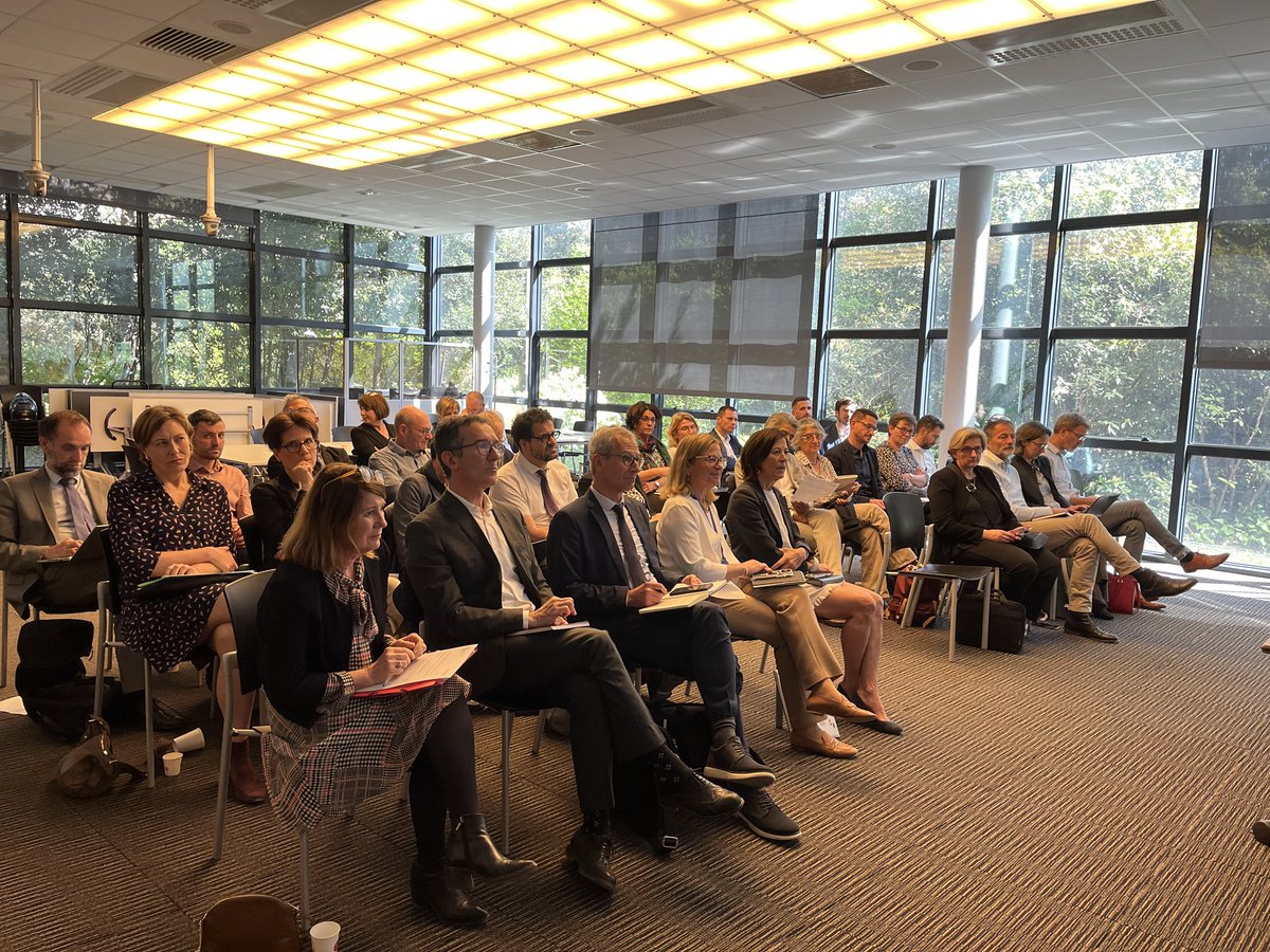 Région académique AURA tweet media