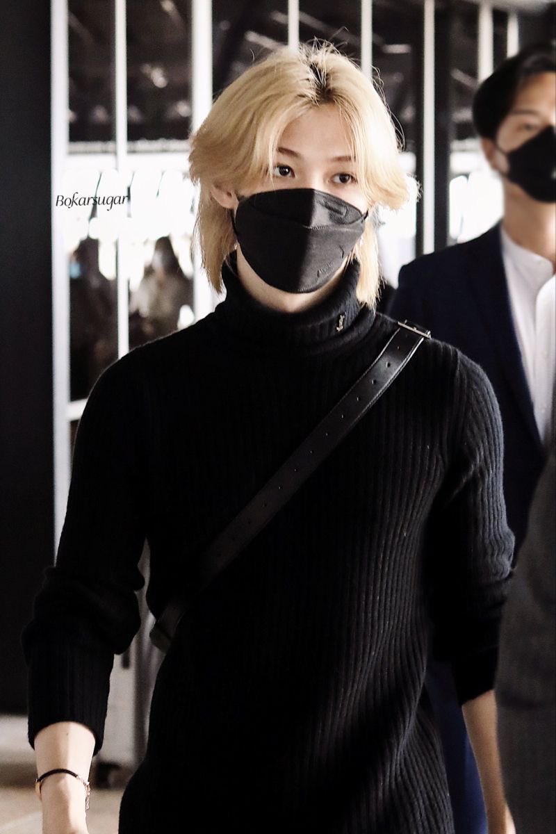 dailylixiee's tweet image. THIS LOOK !! FELIX WAS SO FINE HERE I CANNOT