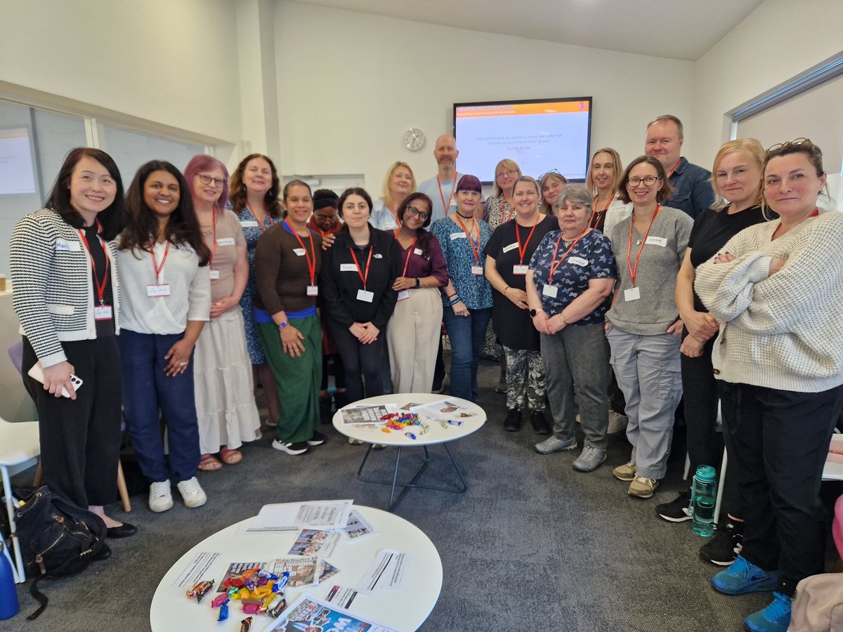 MPSSutton's tweet photo. Over the last few weeks Sutton Community Liaison Officers PC CLEE, PC CUNNINGHAM and Sergeant TYNAN attended Domestic Abuse Training ran by Sutton Women's Centre. Very interesting and productive course
#SuttonWomensCentre #MPSSutton https://t.co/Sme6fJIGbi