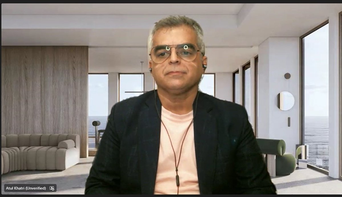 vrindapisharody's tweet photo. Clean comedy is almost an oxymoron these days..
So it was a delight to hear from one of the oldest stand up comedians of India, Atul Khatri @one_by_two in a fireside chat at @tech_mahindra
Tx for all the laughter Atul,
May the claps never stop.
#LoveToBeTechM
#TechMPune https://t.co/Yr692pLSSZ