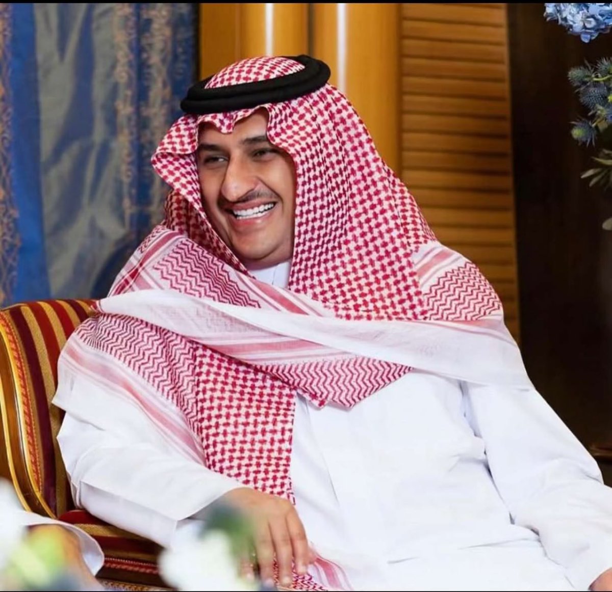 SultanKhalifah2's tweet photo. اقل مايمكن ان نقدمه لأميرنا الغالي وحبيبنا 
صاحب السمو الملكي #الأمير_أحمد_بن_سلطان_بن_عبدالعزيز 
#سهم 
في زواجه عسى الله يبارك له ويسعده ويحفظه يارب 🤍

@SahamTunes 
@Ayman_Alatar 
@f_al36awi https://t.co/AlJz5Qk6Iy