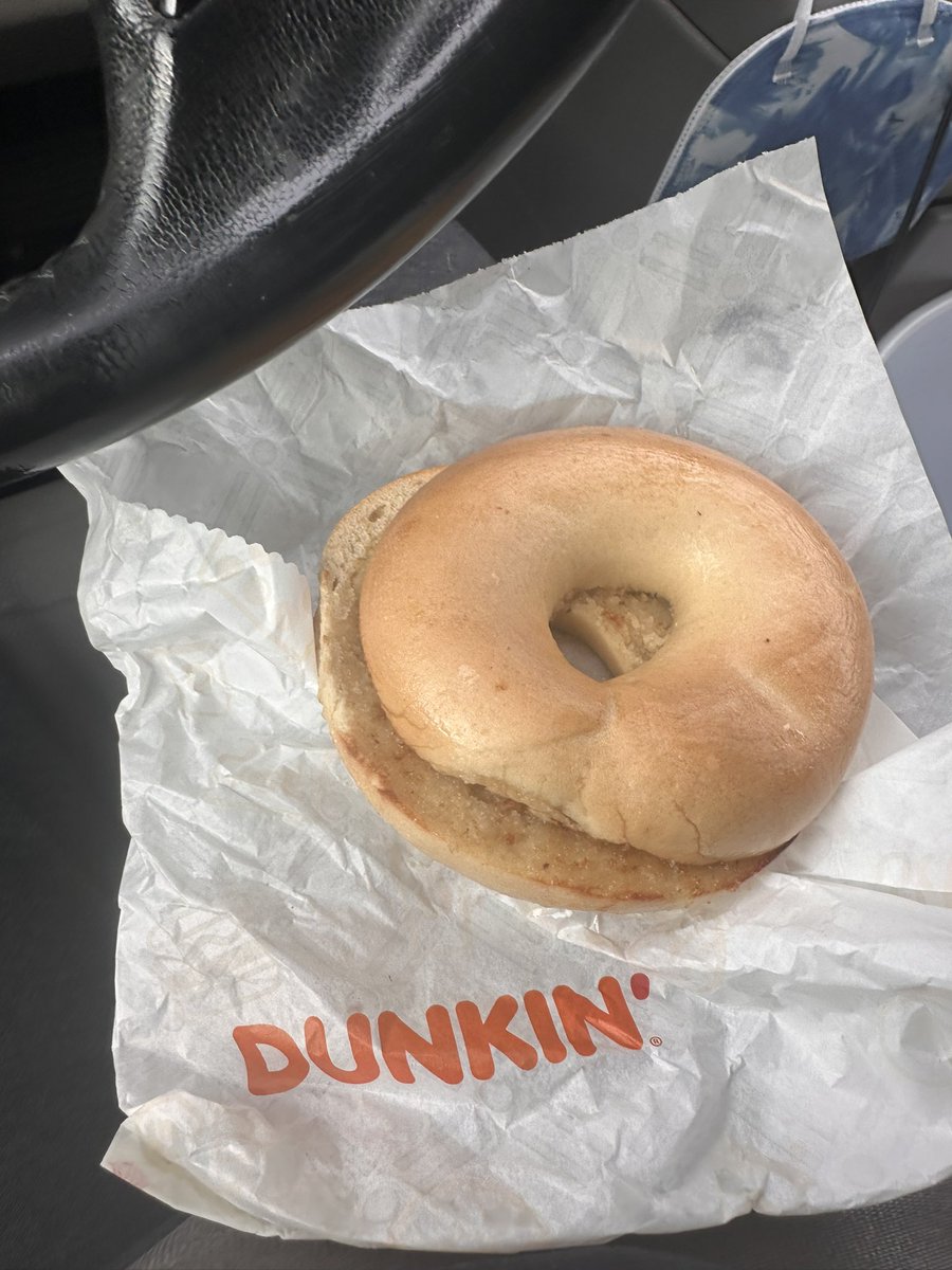 When you go to <a href="/dunkindonuts/">Dunkin'</a> for a much needed pick me up and they let you down 😔 this not the sweet pepper bacon sandwich I ordered!