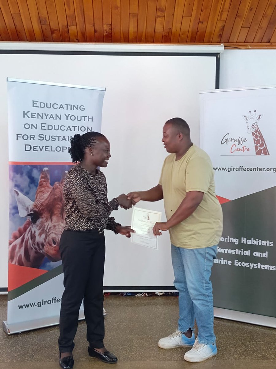 Spinjetsorg's tweet photo. Attended a 3-day ESD training (7–9 April) by @GiraffeCenter at Corat Africa Hotel. We explored youth roles in waste mgmt,green entrepreneurship &amp; how art through theatre, visual arts &amp; storytelling can raise awareness, inspire action &amp; spark dialogue for sustainability. https://t.co/j4jBiTEvm9