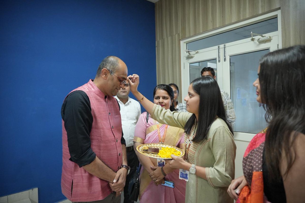 studies_forum's tweet photo. Had the pleasure of delivering an Expert Talk at Geeta University on “Navigating the New Geopolitics of Technology.”

Loved the energy &amp; sharp questions from the students!

#GeetaUniversity #ExpertTalk #Geopolitics #Technology #Leadership https://t.co/bOCXR1yOWg