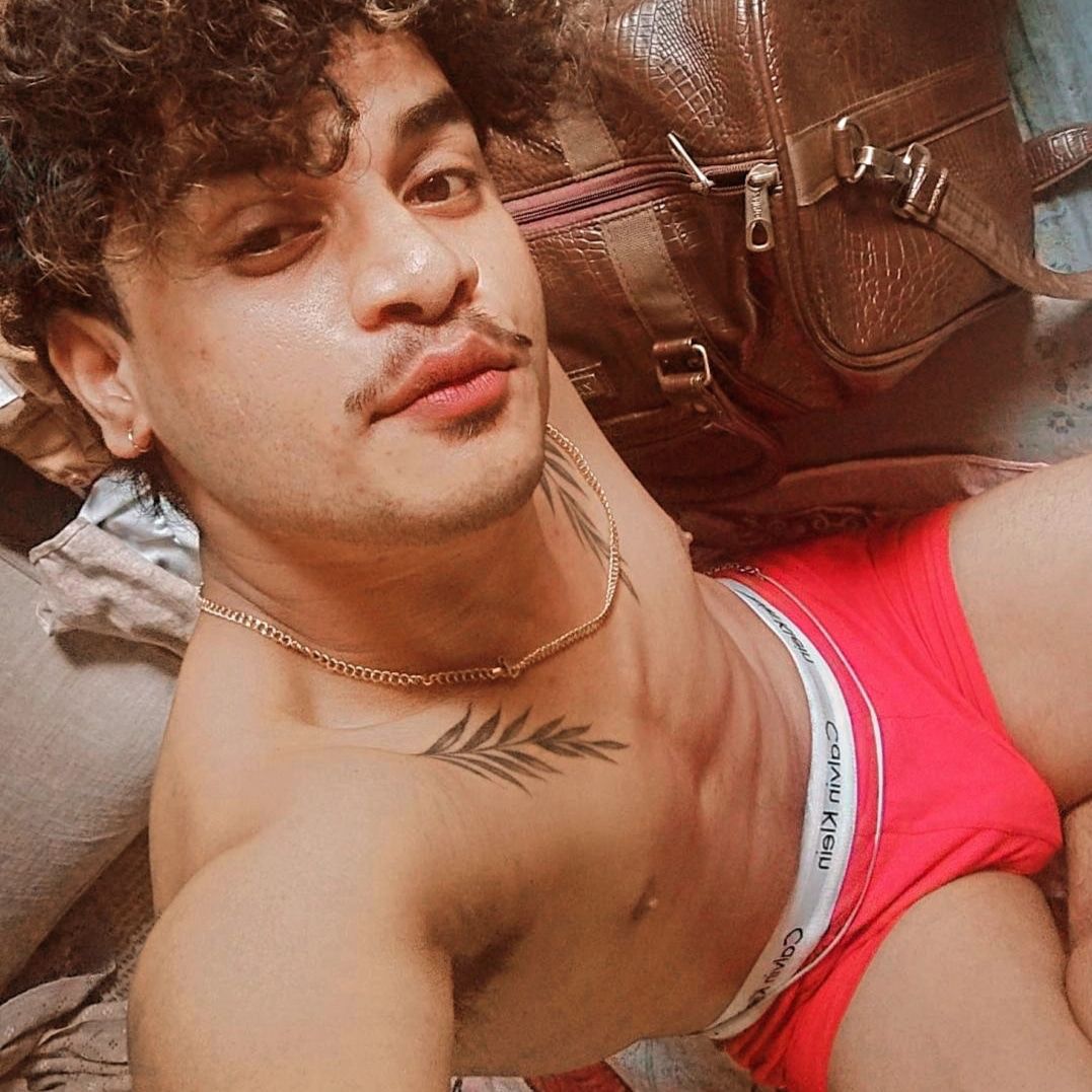 unni ani tweet media