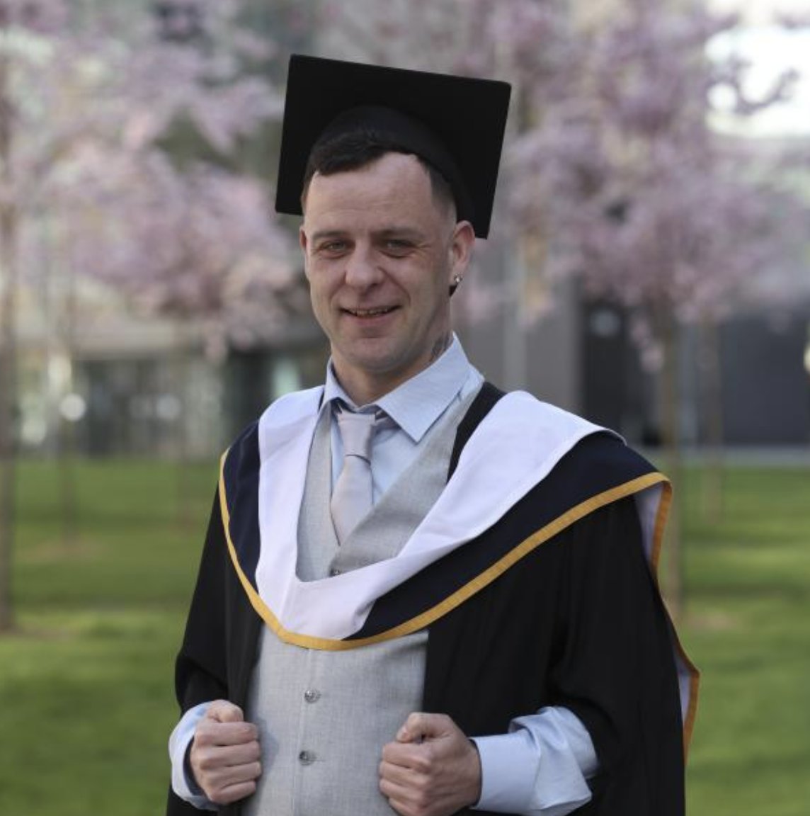 DCU Access (@dcuaccess) on Twitter photo Harry Mallon graduates with a Master’s in Creative Writing from <a href="/DCU/">Dublin City University</a>, a triumph after returning to education later in life.
A strong advocate for education in Traveller and Roma communities, he proves higher education is for everyone.
Congrats, Harry! #DCU #WeAreDCU Harry Mallon graduates with a Master’s in Creative Writing from <a href="/DCU/">Dublin City University</a>, a triumph after returning to education later in life.
A strong advocate for education in Traveller and Roma communities, he proves higher education is for everyone.
Congrats, Harry! #DCU #WeAreDCU