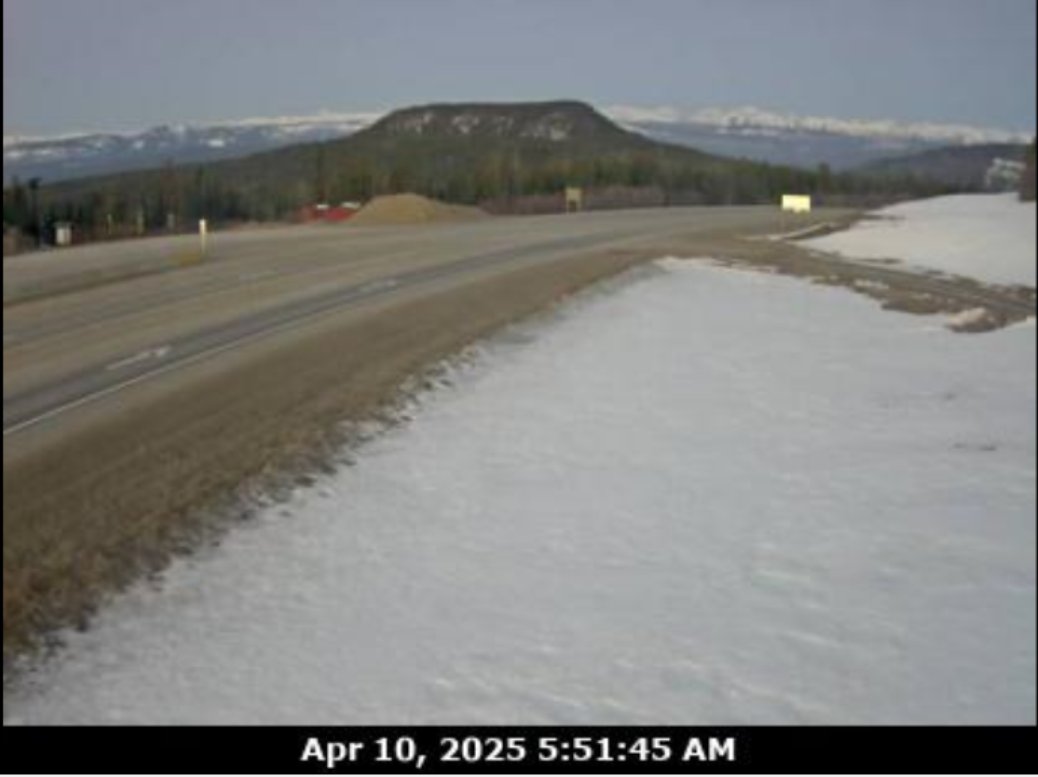 DriveBC's tweet photo. Good Morning, #BritishColumbia. From #BarkervilleBC on #BCHwy26 near #WellsBC, east of #QuesnelBC, looking southwest to #BurnabyBC, and from #SteamboatHillBC on #BCHwy97, about 80 km northwest of #FortNelsonBC, looking south to #SurreyBC. Explore the webcams on https://t.co/UVrw7uCAMv and let us know what you think! Thanks!!