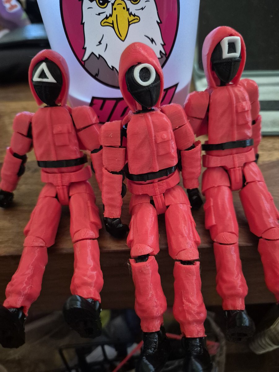 pinksoldier007's tweet photo. Finally finished after days (actually weeks 😅) 🤣🤣
#SquidGame #SquidGame2 #pinkguard #pinkguards https://t.co/5tlPK0ud41