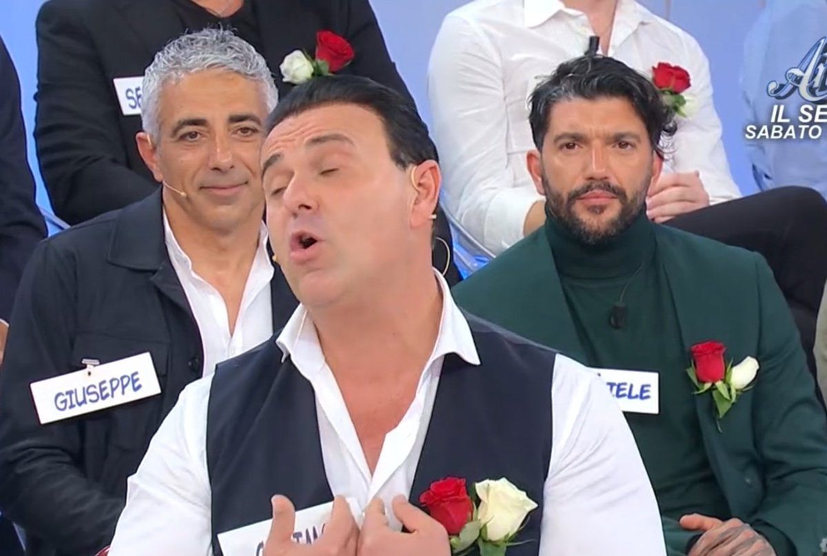 IlMondodellaTV's tweet image. #Cosimo: "Io comunque sono contento di essere entrato nella sua vita e lei nel mio conto in banca!" 🤣🤣🤣✈️
#uominiedonne