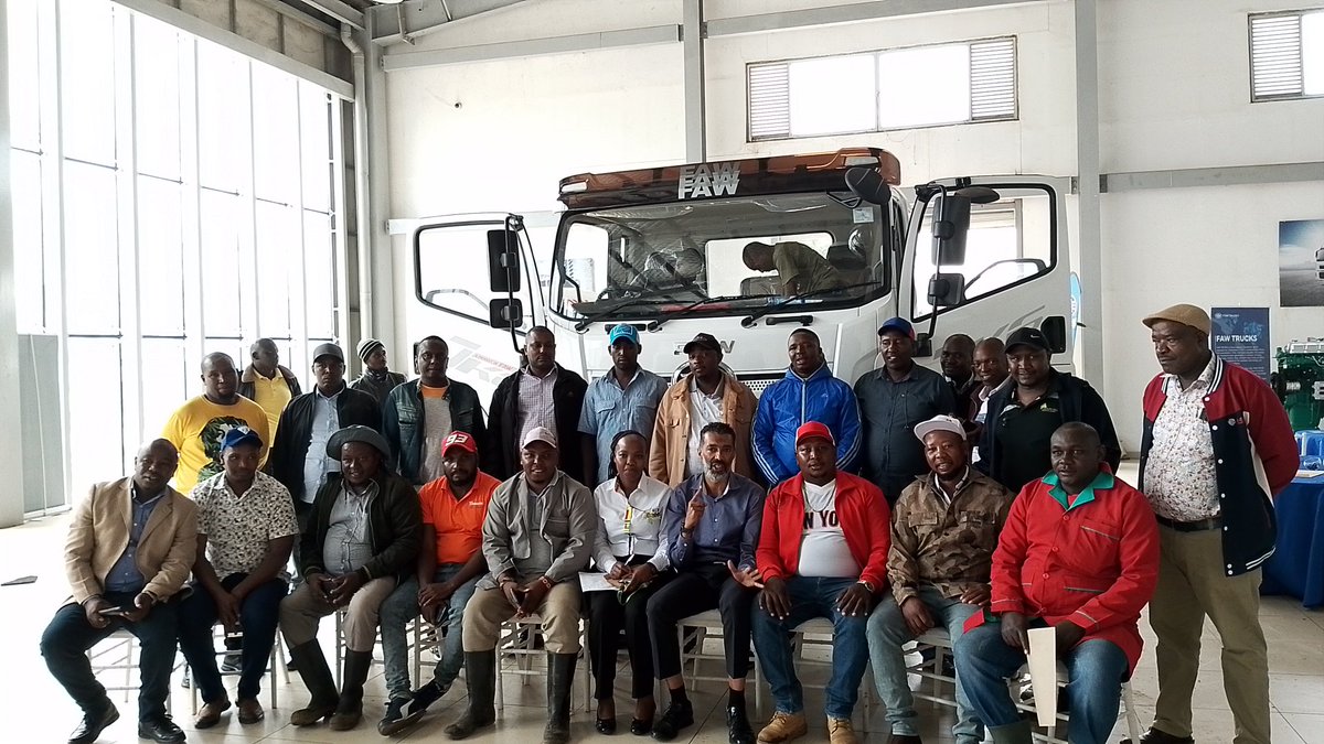 Today We had an Event with Traders from The Wakulima Market. They were interested in Our FAW  Rigid trucks to be specific CA 1041 and CA 1083. JK6 1081 also was of interest. In attendance were the Leaders of the Wakulima Market, KCB Bank reps and our Branch Manager.

0720 777 777