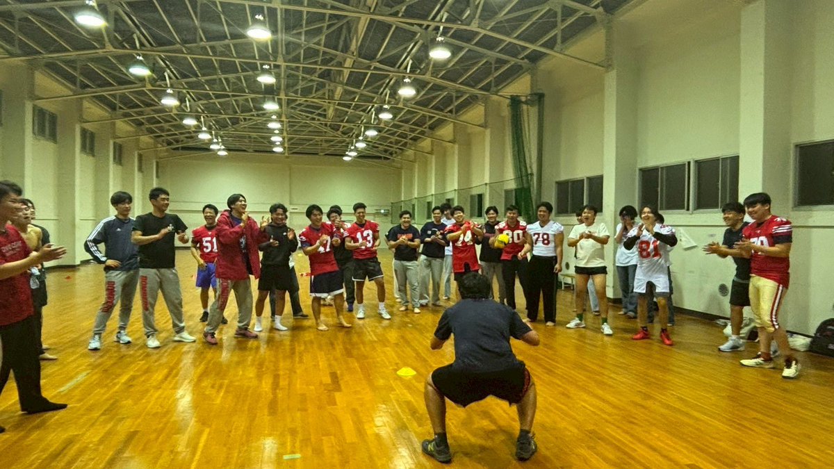2025bom_shinkan's tweet photo. 今日は男子会・女子会でした❕

参加してくれた大経大の新入生ありがとうございました🙇🏻‍♀️🖤

あと残りのbombersイベントは、アメフト体験会と4月17日の運動会です🏈

詳細はDMもしくはbombersに聞いてね👂🏻 ̖́

#大阪経済大学 #大経大 #oue #春から大経 #春から大経大 #アメフト #bombers https://t.co/eTQAbrXnRx