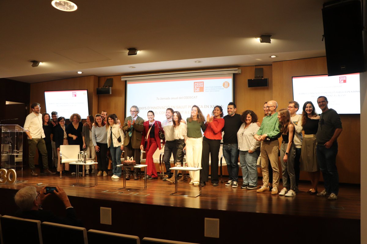 🧵1/ Ahir vam celebrar 30 anys del @CEEISCAT!
Una jornada emotiva i inspiradora des de <a href="/FundlaCaixa/">Fundación ”la Caixa”</a>, amb experts/es, entitats i institucions reflexionant sobre el futur del VIH, les ITS i les hepatitis víriques. Gràcies a tothom que ho vau fer possible!🙌 #CEEISCAT30