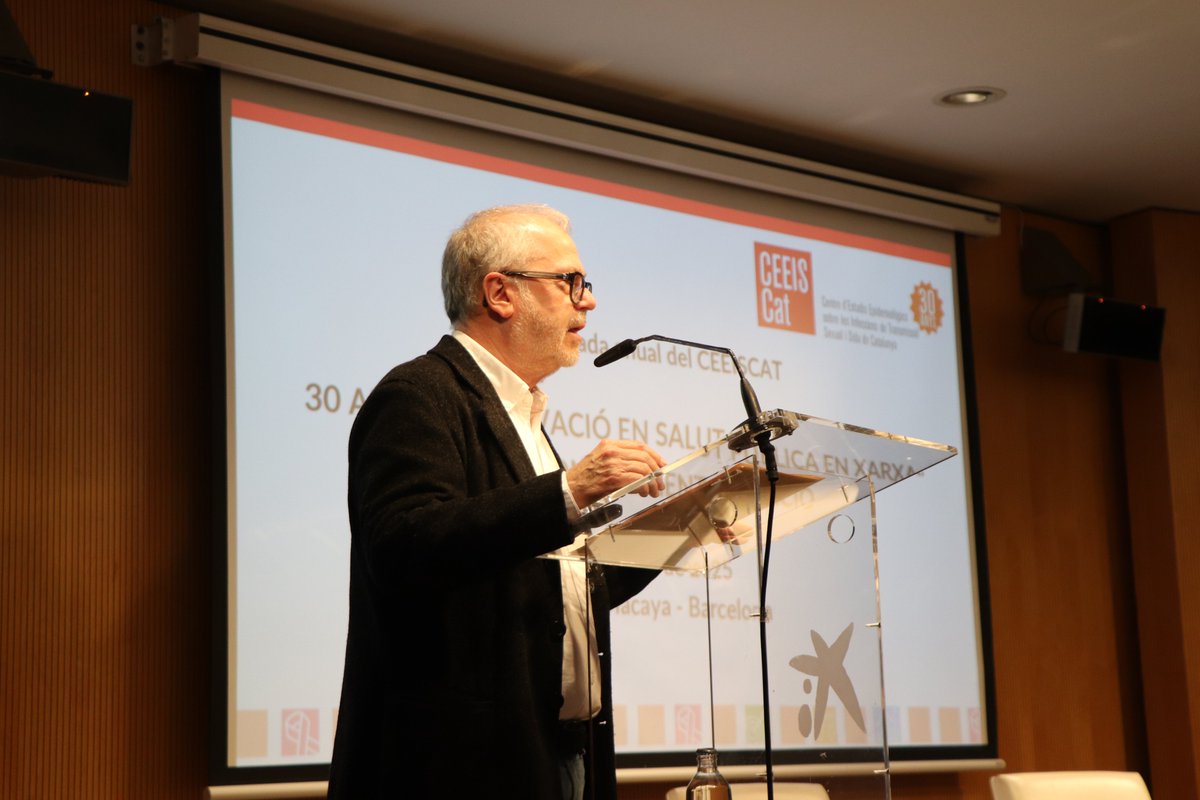 ceeiscat's tweet photo. 2/ “Hem avançat molt. La realitat del VIH avui és una altra”. Així obria la jornada Joan Colom, agraint el compromís amb la recerca i la vigilància. El futur de la salut pública passa per seguir teixint aliances i coneixement. #CEEISCAT30 @GTRecerca @hgermanstrias @ICO_oncologia https://t.co/aJyHERfSRH