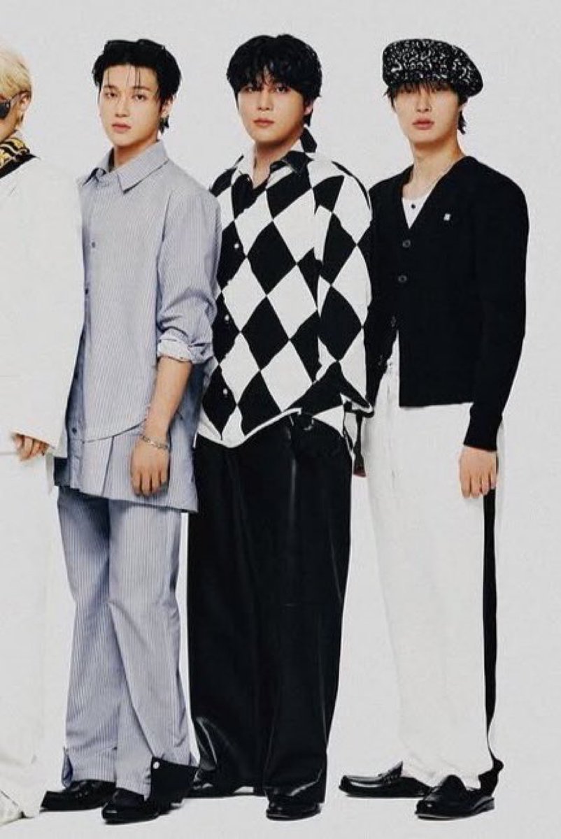 _sankitty's tweet photo. WHY DID THEY DOWNSIZE MINGI LMSKANDKSNDNS #FIXHIM https://t.co/ztQGon6Qjj