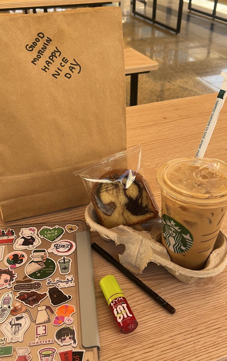 ro1_ks's tweet photo. "قهوة الصباح🌻🌤️☕️" https://t.co/JvFOOjfwa9