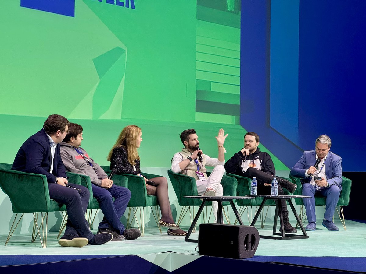 Lucian Mincu tweet media