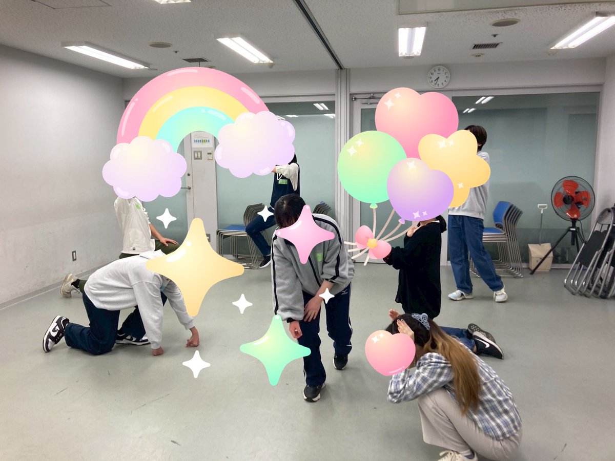 hosei_ichigeki's tweet photo. 【レク二日目】

本日は17人で演劇💫
脚本読み＆発表会を行い、笑顔とちょっぴりのドキドキで楽しい時間でした！

さて今週土曜12日はピクニック🍩
まだ一度もイベントに参加していない人も大歓迎ッ

春公演もご予約受付中⬇️
https://t.co/7YdaYd3ZIG

#春から法政 #市ヶ谷キャンパス
#学生演劇 #演劇 https://t.co/vKepmw8NL3