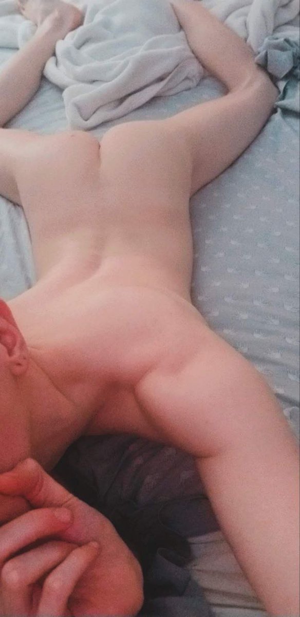 Morning 😈😈 what underwear should I wear today 😁 
#wedgies #underwear #kink