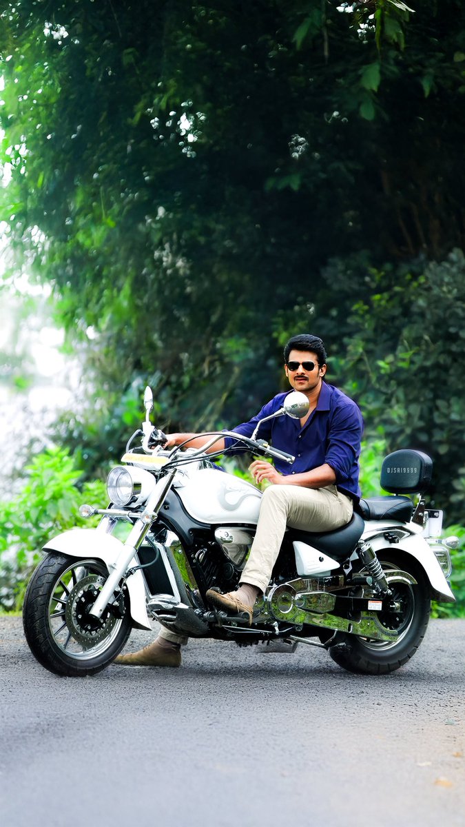 djsai9999's tweet photo. MIRCHI 🔥
#Prabhas #MirchiMovie #DarlingPrabhas #MirchiMass #PrabhasFans #MirchiVibes #MirchiLook #PrabhasSwag #Tollywood #TeluguCinema #TollywoodStars #SouthCinema #TeluguMovies #TollywoodMass #AndhraStyle #TrendingNow #SouthVibes #TrendAlert https://t.co/LJLUpJMxpY