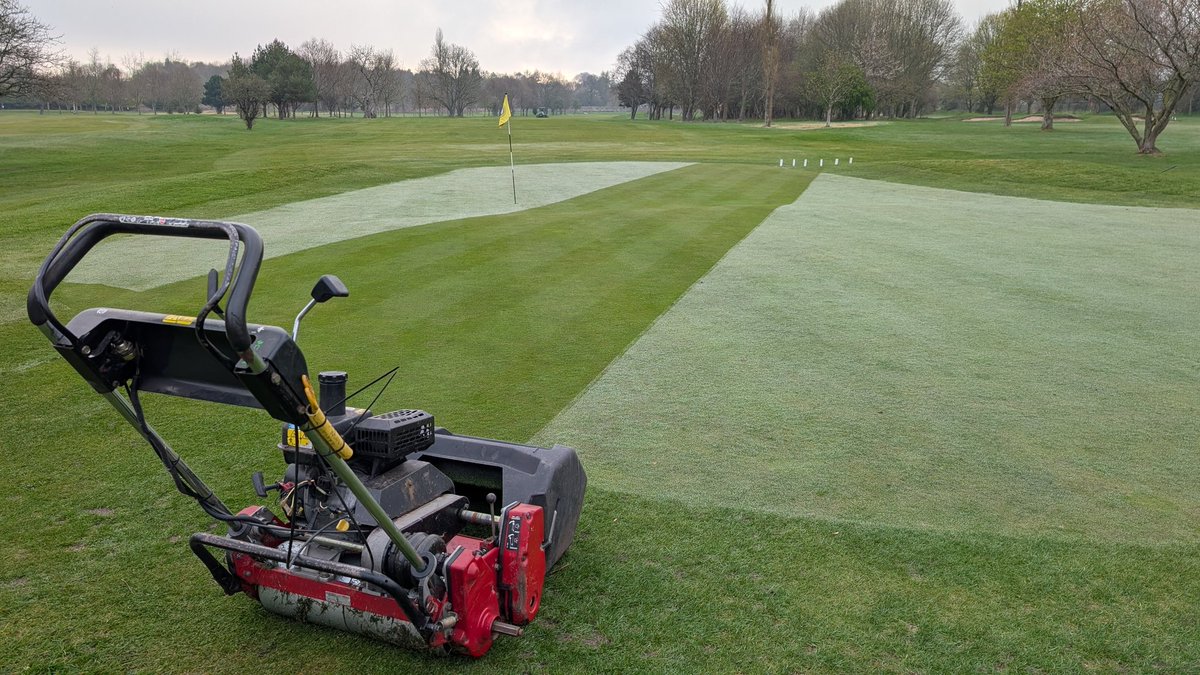 prestonfieldgc's tweet photo. The recovery from the greens maintenance has been slower than had been hoped but the recent nutrition applications and better temperatures have started to move things along. 

Grass tillering has begun and surfaces thickening up nicely. https://t.co/i7J9RFJsSA