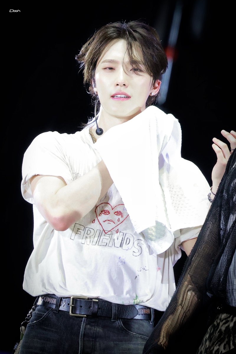 250404 Tecate Pal Note

바람과 미인

#디노 #DINO #이찬 #ディノ
#세븐틴 #SEVENTEEN
#TecatePalNorte2025 
<a href="/pledis_17/">세븐틴(SEVENTEEN)</a>