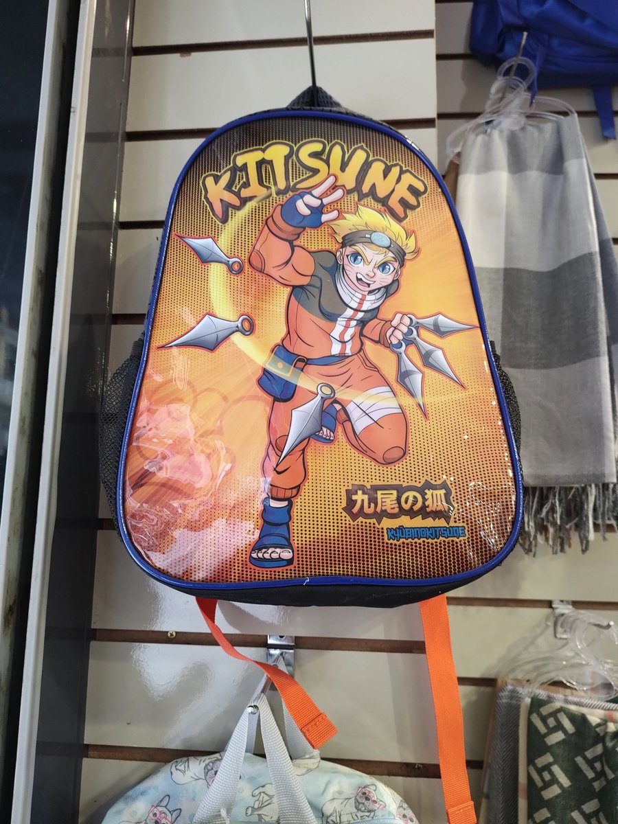 Foto que eu tirei numa loja do centro de Porto Alegre. Baita anime