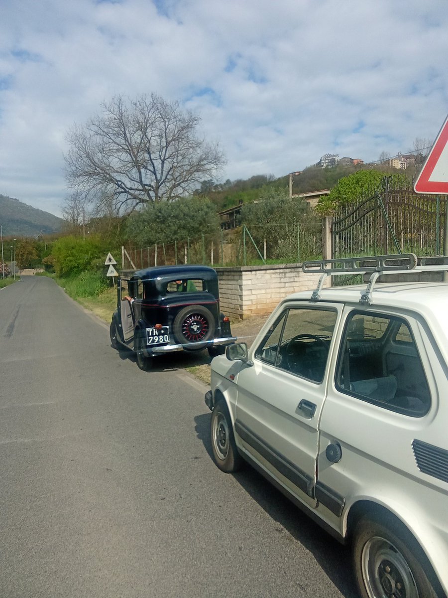lucananni1010's tweet photo. #Fiat 508 Balilla e 126 personal4 stamattina vicino Colleferro...la macchina del tempo 🖤🤍 #vintagecar #classicar https://t.co/mEgGRqRVD6
