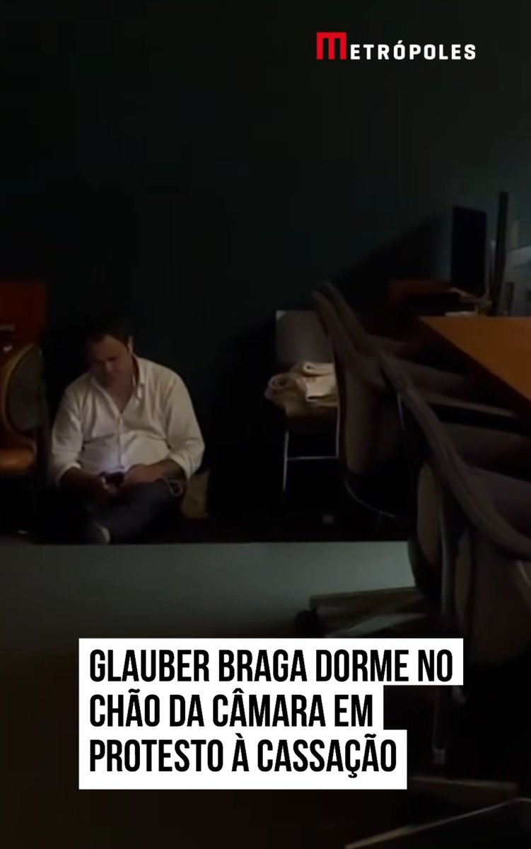 Não vejo problema em dormir no chão das comissões e ficar sem comer, o problema vai ser se o Glauber ficar sem tomar banho e ficar fedendo no congresso nacional.
