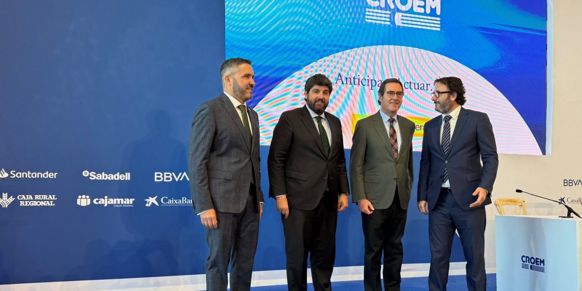 CasviFactory's tweet photo. ¿𝐐𝐔𝐄 𝐒𝐄 𝐏𝐔𝐄𝐃𝐄 𝐄𝐒𝐏𝐄𝐑𝐀𝐑 𝐃𝐄 𝐄𝐒𝐓𝐀 𝐆𝐄𝐍𝐓𝐔𝐙𝐀? 🤮

Los empresarios derechosos murcianos, abogan por aumentar las horas de la jornada laboral y bajar el salario mínimo, por que creen que es muy alto

𝐇𝐀𝐘 𝐐𝐔𝐄 𝐏𝐀𝐑𝐀𝐑 𝐄𝐒𝐓𝐀 𝐌𝐈𝐄𝐑𝐃𝐀 😡 https://t.co/YXWtd33IE7