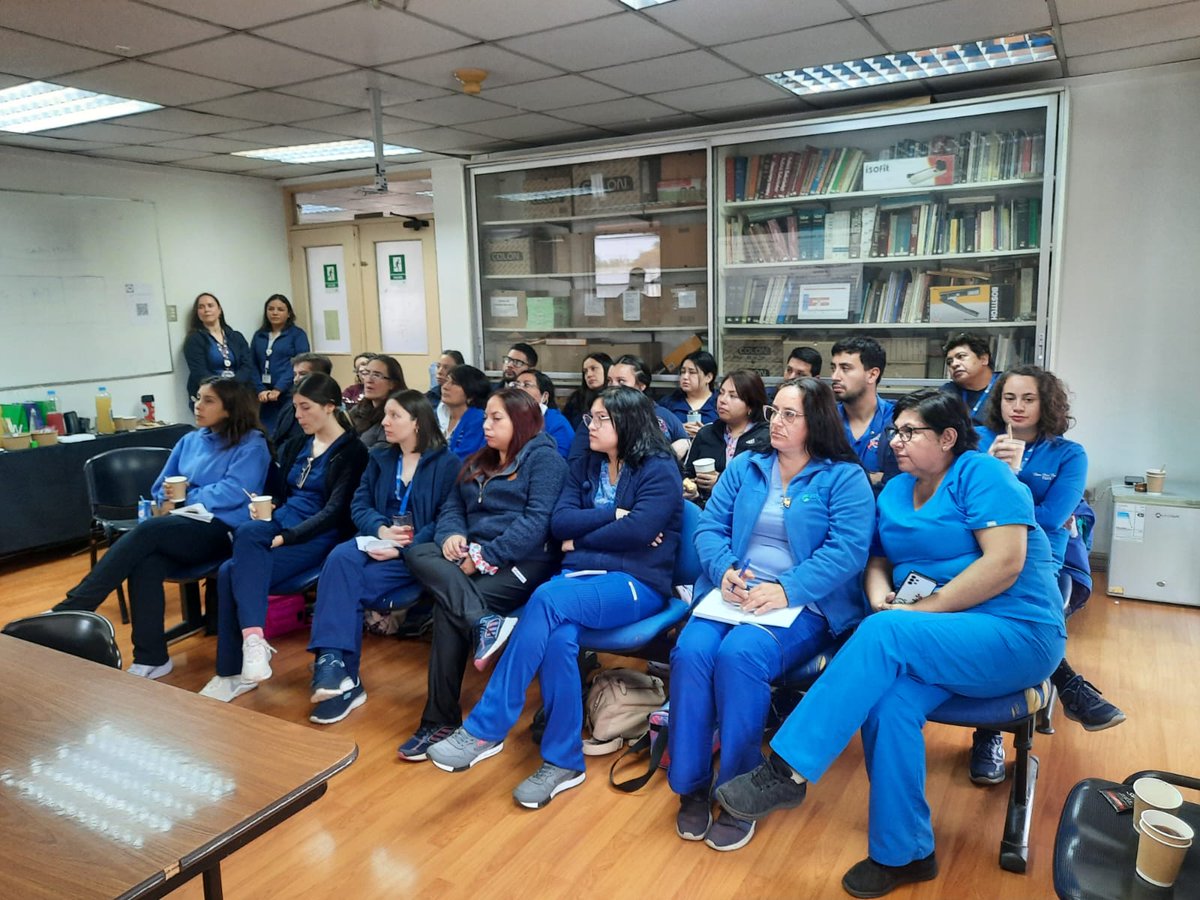 BpsoHpenaflor's tweet photo. El equipo de líderes que implementan el Programa  de Buenas Prácticas Clínicas BPSO del Hospital Peñaflor encabezan el Primer Ciclo de fortalecimiento de competencias técnicas en el cuidado de la atención clínica centrado en Prevención de LPP.
@DorisGrinspun @RNAO https://t.co/ooGJRzZqWv
